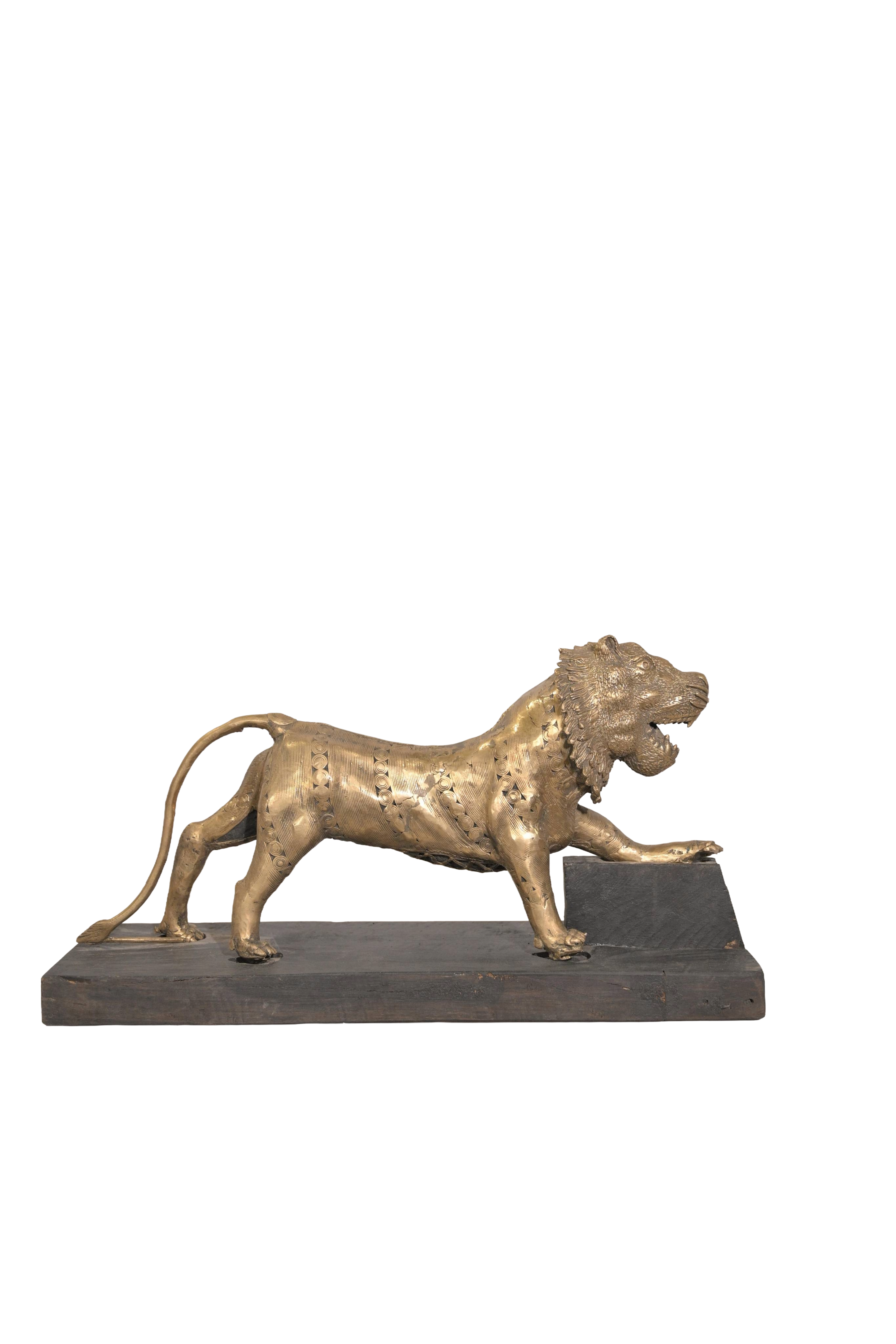 Heraldic Lion Decorative Figure