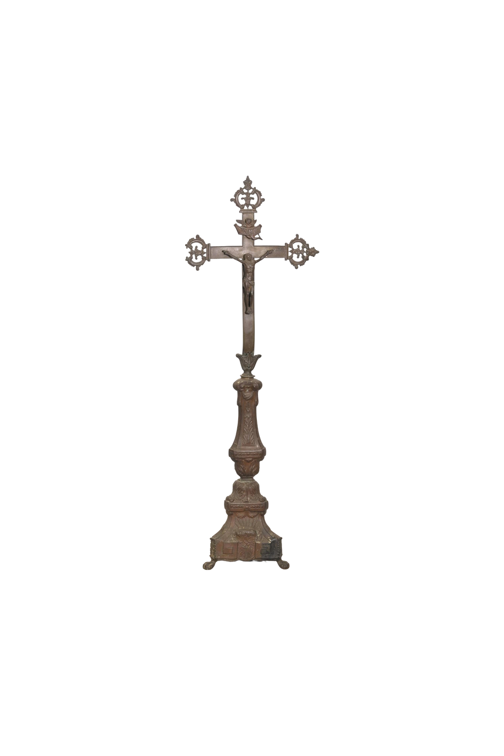 Grand Colonial Cross Pedestal